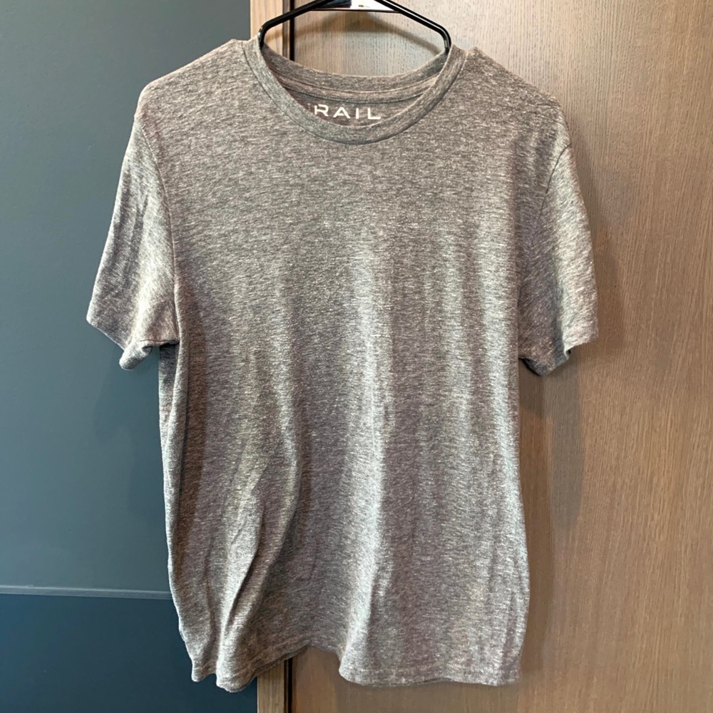Men’s Rail grey tshirt
